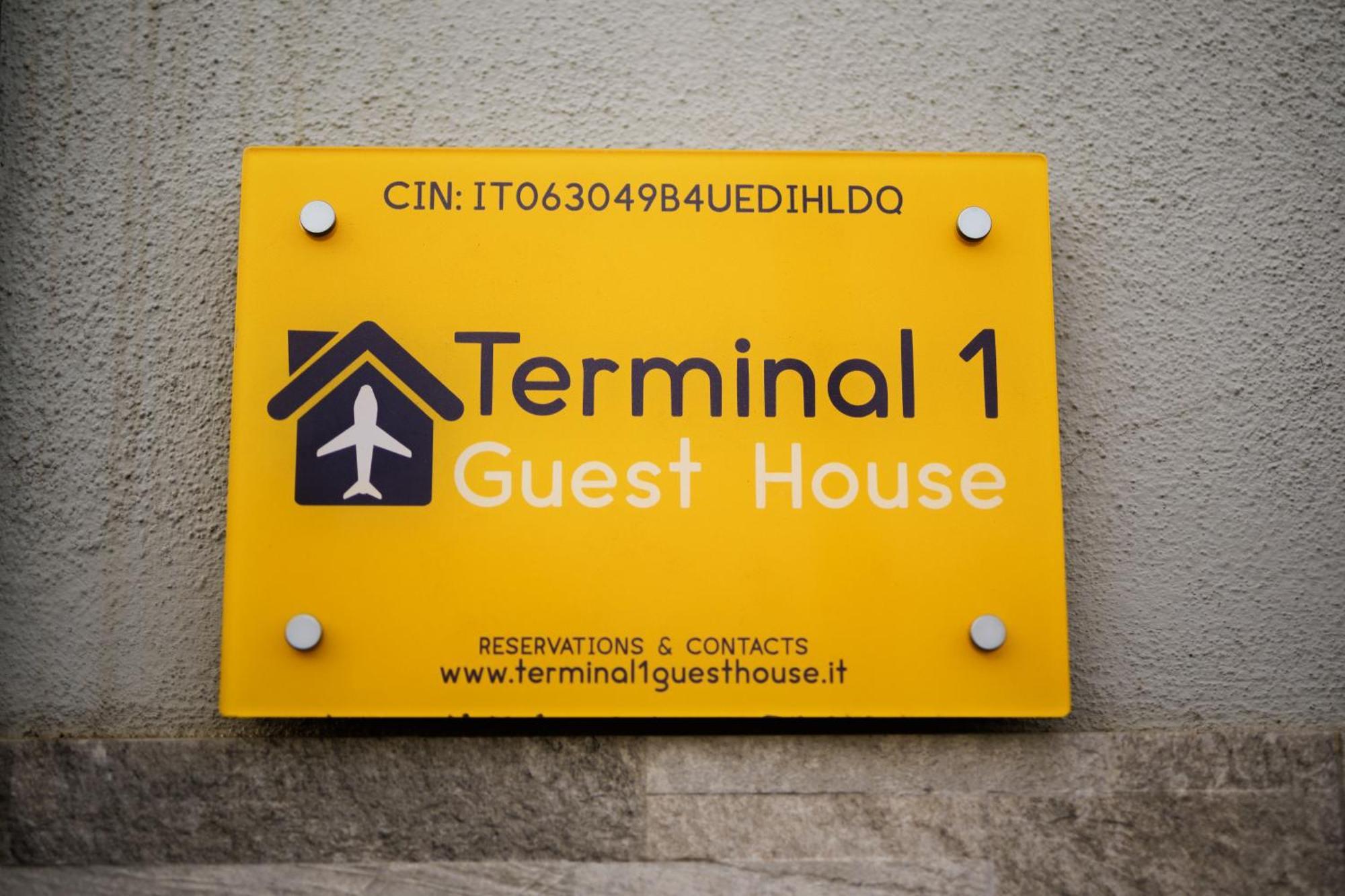 Terminal 1 Guest House Nápoles Exterior foto